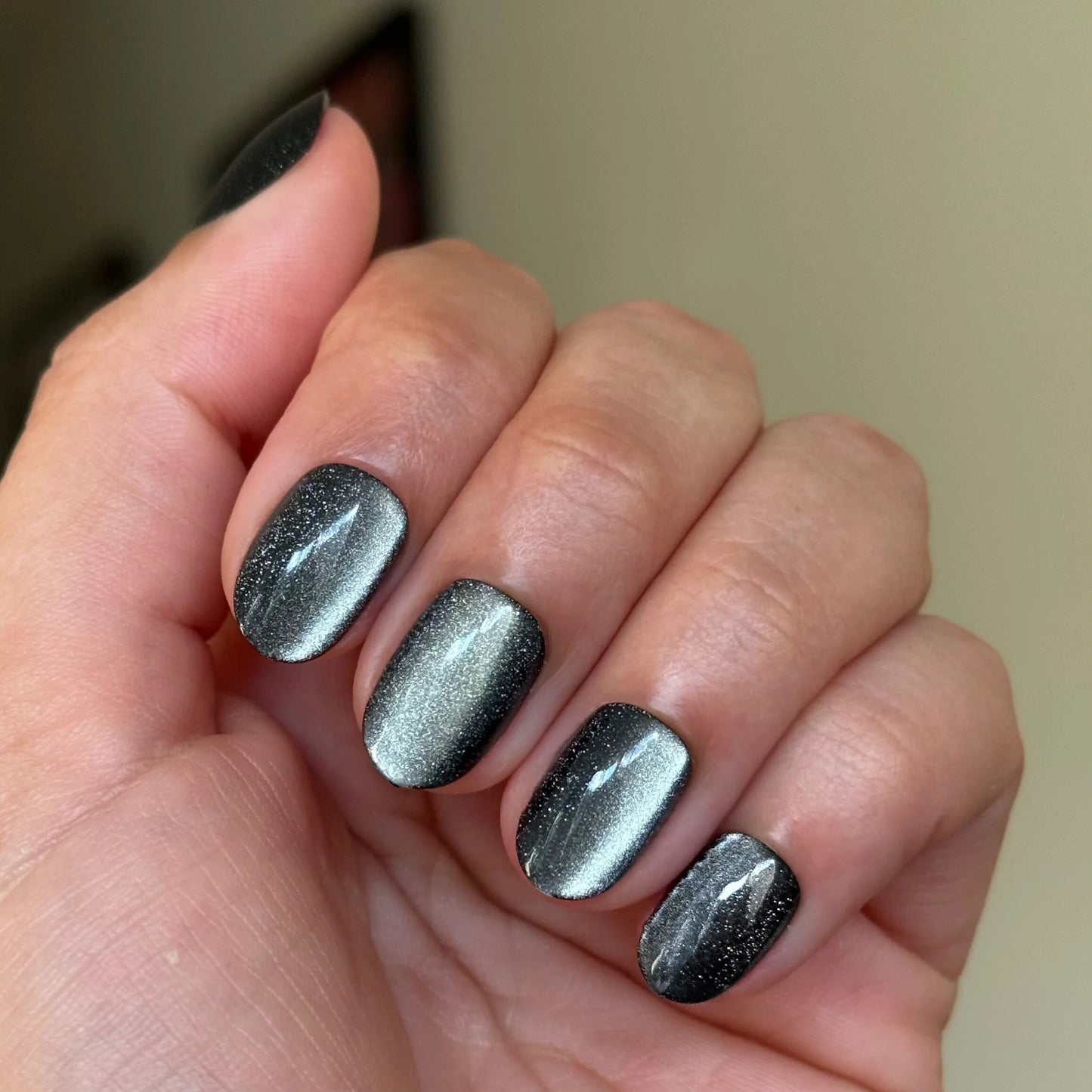 Olive & June Instant Mani Extra Short Round Press-on Nails, Black Shimmer, 42 Pieces