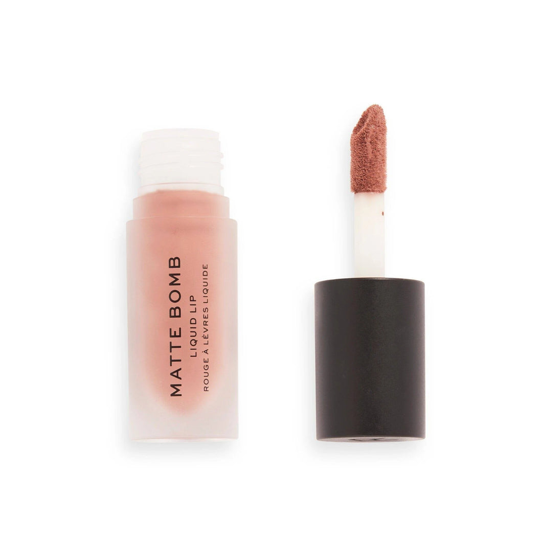 Makeup Revolution Matte Bomb Liquid Lipstick Delicate Brown