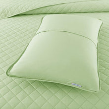 Load image into Gallery viewer, Country Living Solid Washed 2-Piece Seafoam Twin Quilt Set
