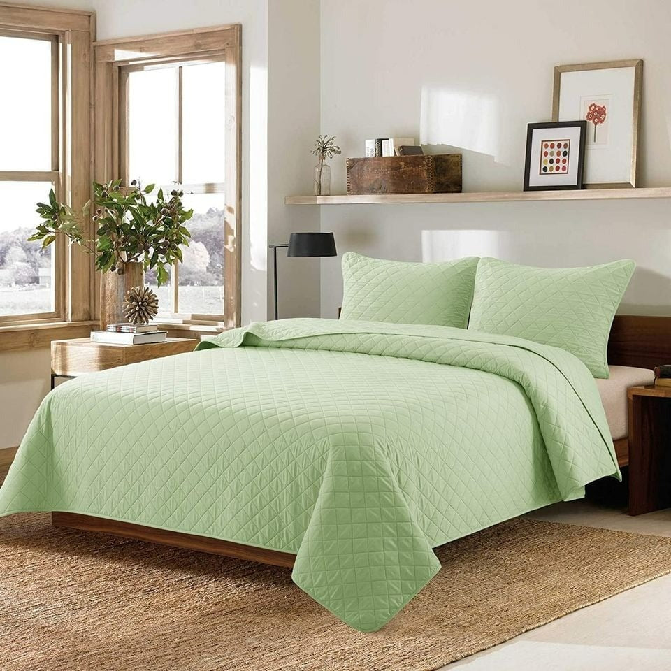 Country Living Solid Washed 2-Piece Seafoam Twin Quilt Set
