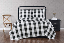 Load image into Gallery viewer, Truly Soft Everyday Buffalo Plaid Black Twin XL Quilt Set
