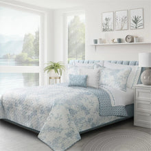 Load image into Gallery viewer, Safdie &amp; Co. White/Blue Transitions Dream Blue Quilt SET
